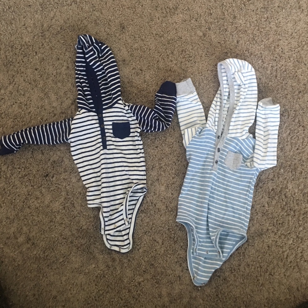 Carter’s Hooded Onesie Bundle